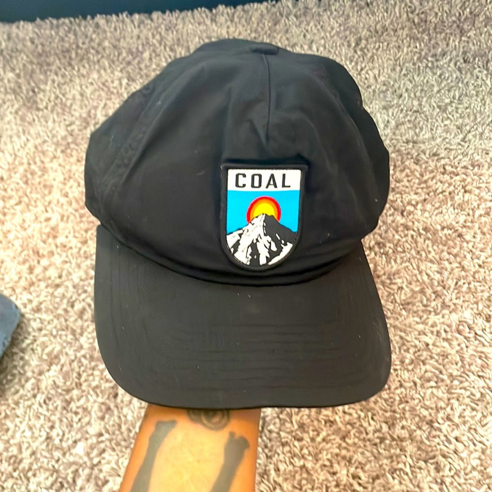 Trucker style dad hat(net inside not around hat)